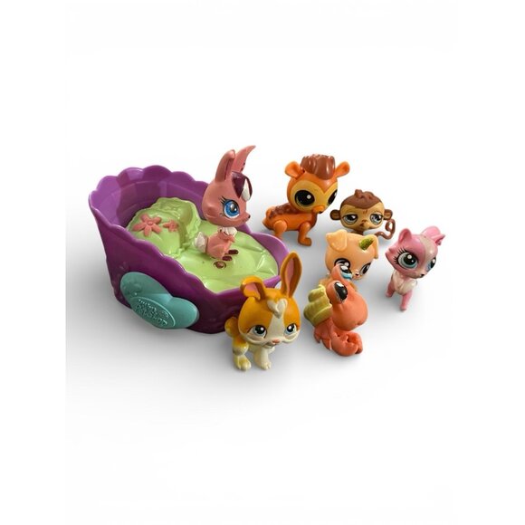 Littlest Pet Shop LPS Lot Bunny Cat Monkey Animal Figures & Purple Bathtub Set - Picture 1 of 3